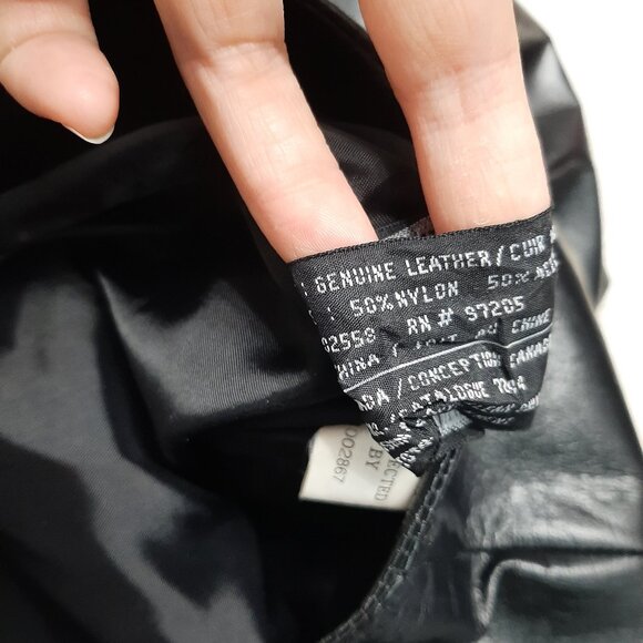 Danier Women's Black Leather Bootcut Pants Size US6 - Picture 11 of 11